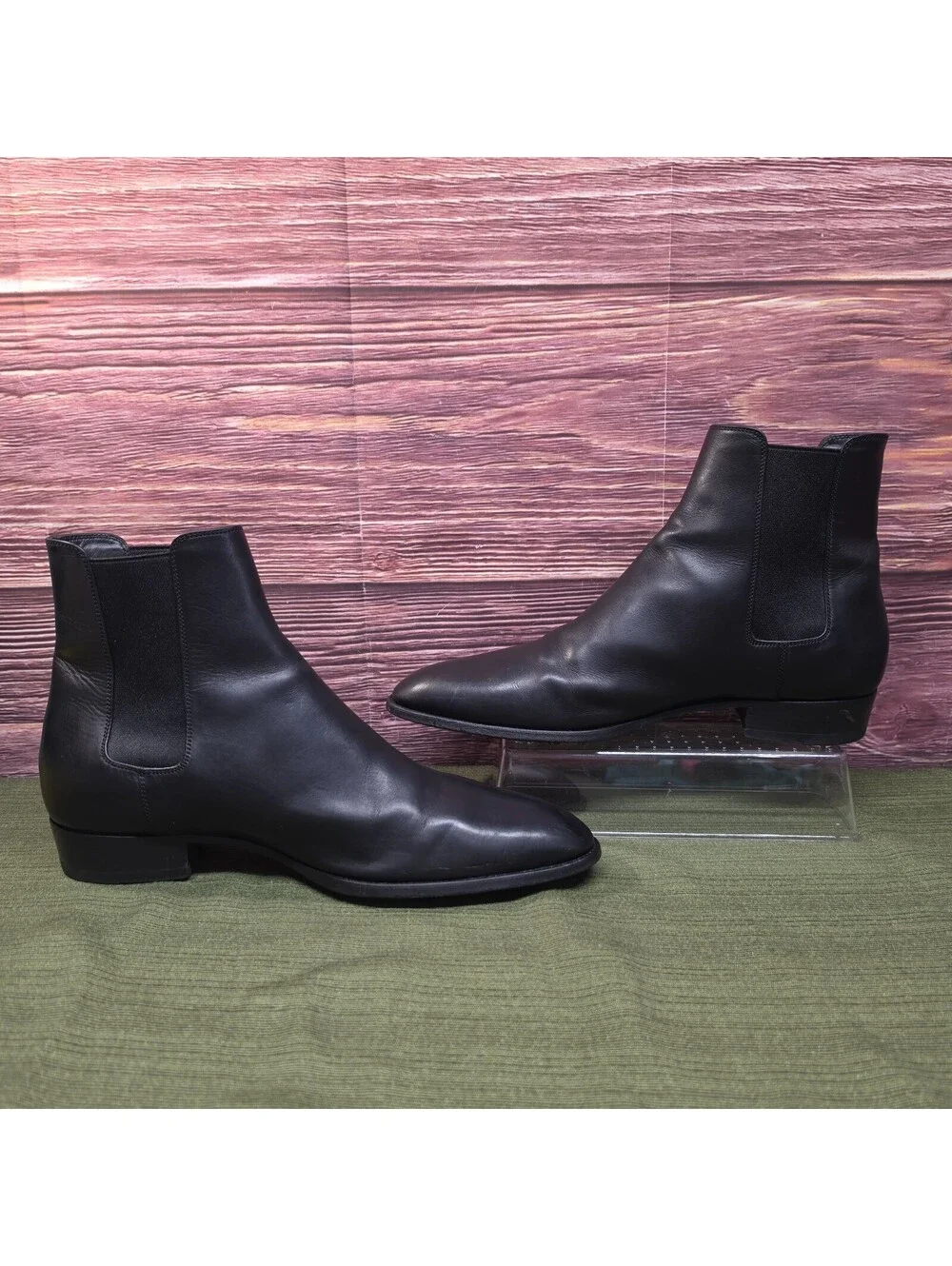 Saint Laurent Wyatt Chelsea Boots 43.5 Black Leather Elastic Side Italy